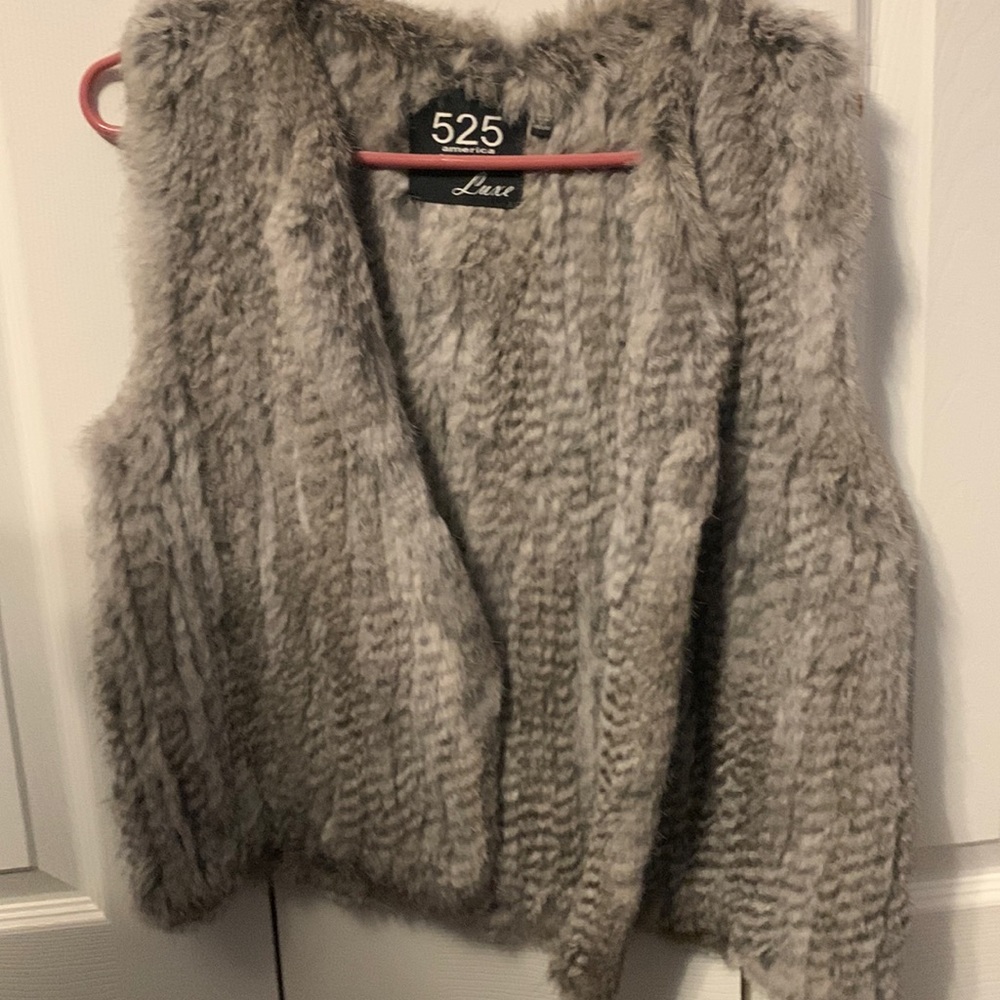 525 America Luxe gray fur vest sz M